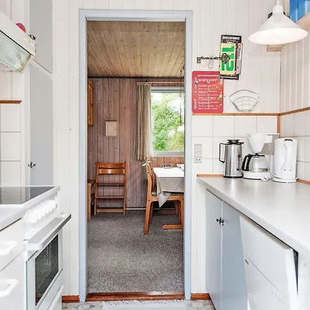 Two-bedroom Holiday In 2 Dom wakacyjny Ebeltoft