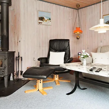 Two-bedroom Holiday In 2 Dom wakacyjny *
